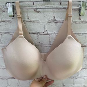 Soma wireless Vanishing back bra 38B